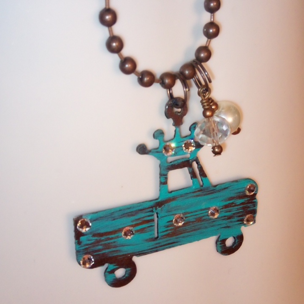 Vintage Pickup Truck Necklace - Picture 4 of 10